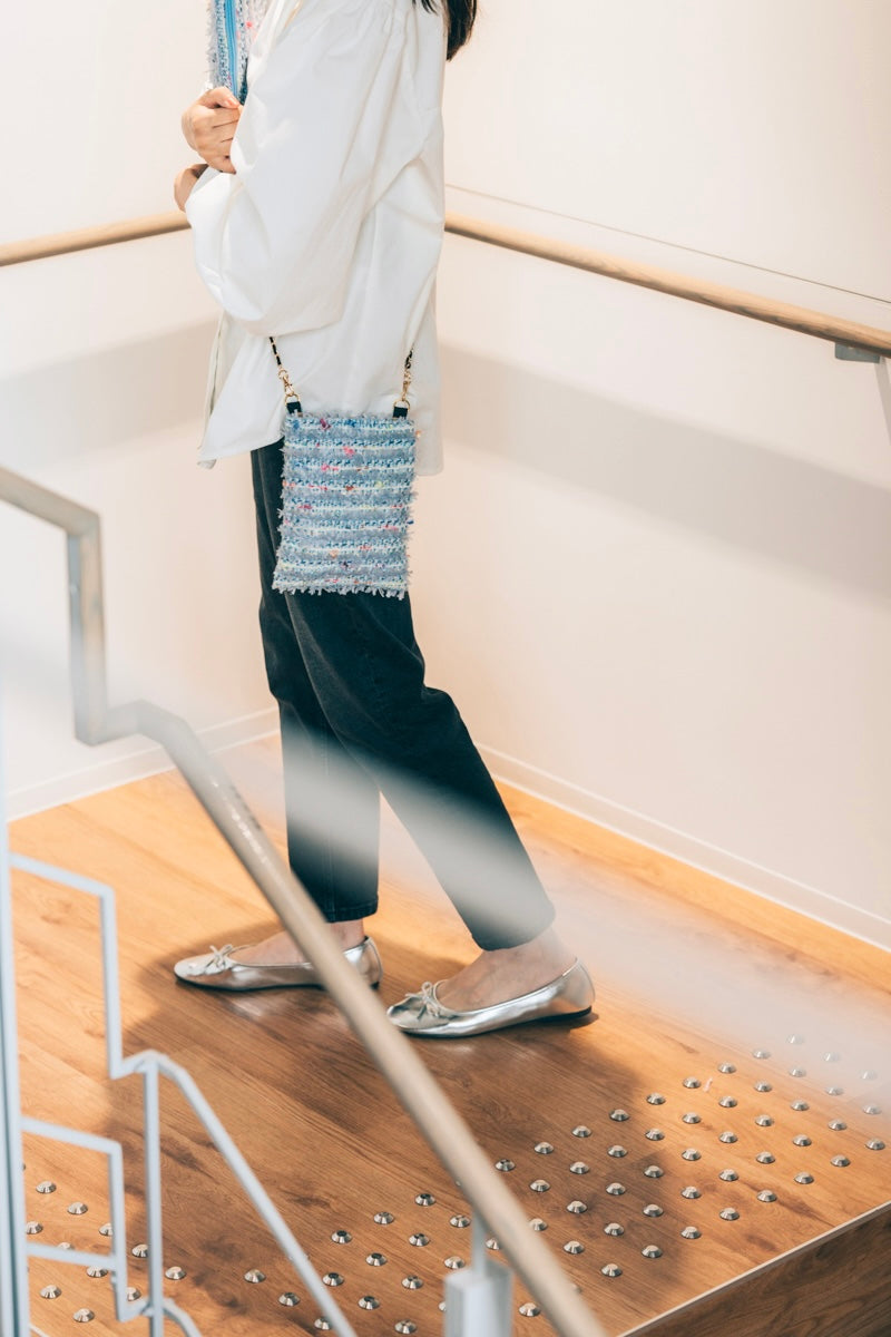 【即納品】Felice white フェリーチェブルー(ショルダーポシェット）