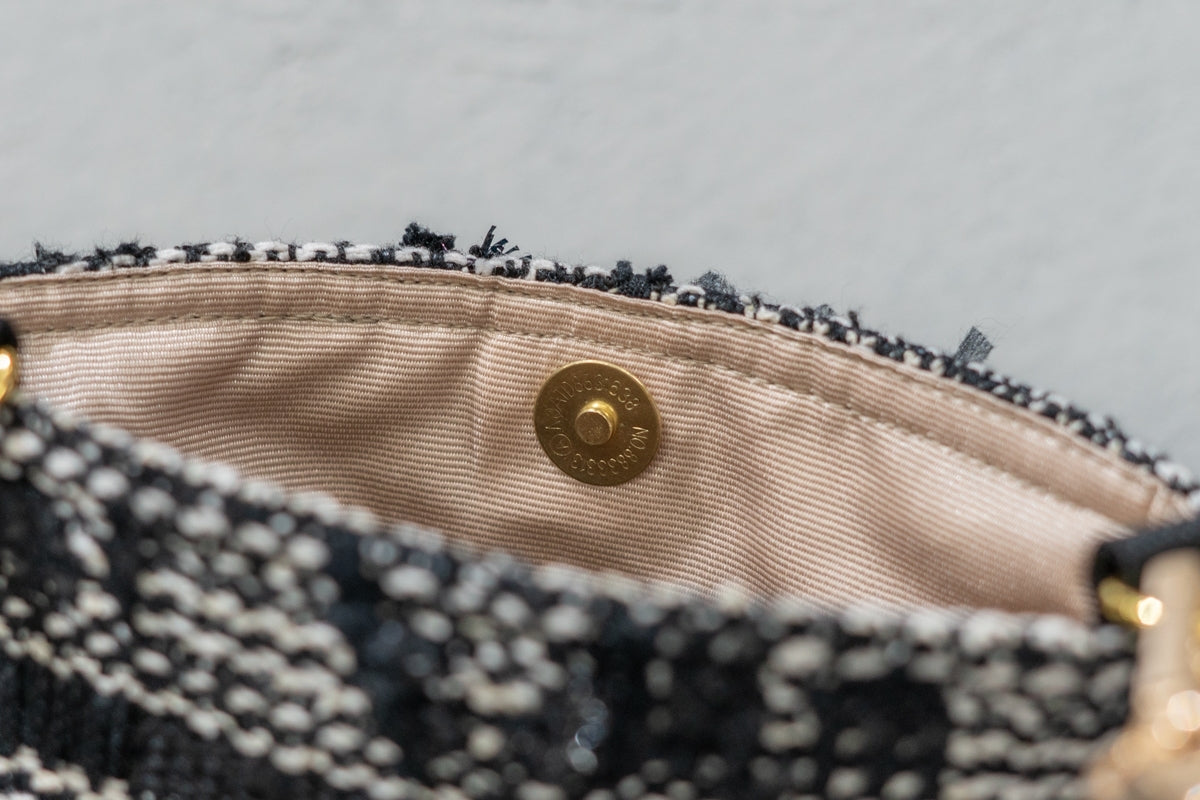 Black border ブラックボーダー（ショルダーポシェット）